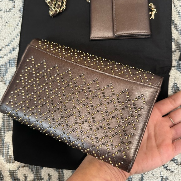 Chanel fine bead work shoulder bag. Gold brown tone. $2000 - Picture 4 of 7